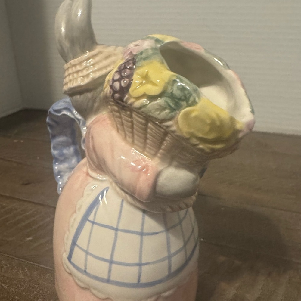 Vintage Fitz and Floyd Bunny Figurine - Picture 10 of 11